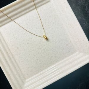 Neckchain drop