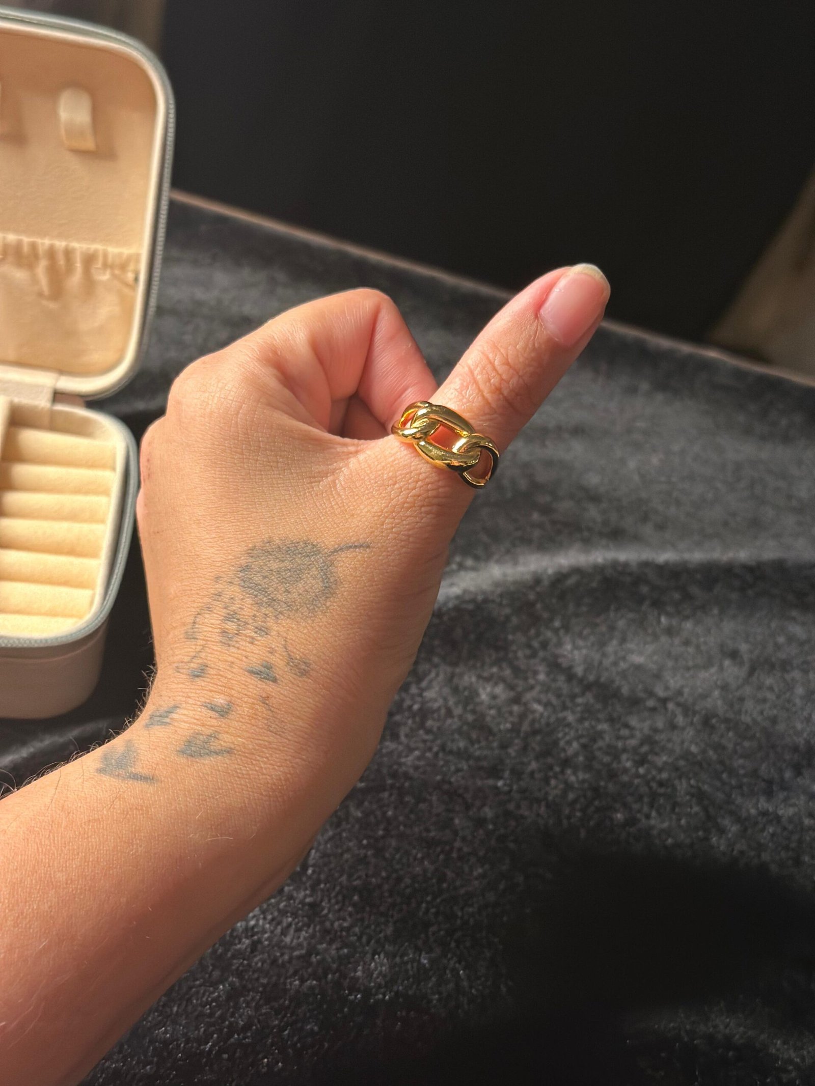 Link Ring