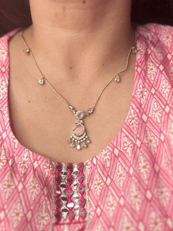 Gulabi Noor - Image 3