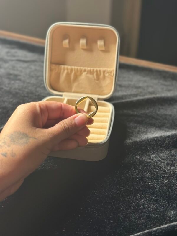 Circle/Square Ring